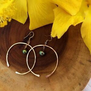 Brand New Dark Freshwater Pearl 14K Gold Fill Crescent Shape Hoop Earrings